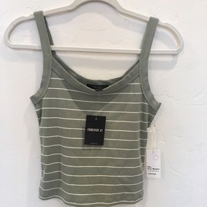 Women’s Super Cute Tank Top, NEW WITH TAGS Forever 21 Size Medium